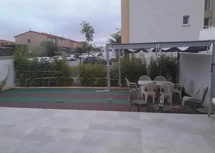 Maison Charmante à Rivesaltes, Jardin Clôturé Casa de Férias Rivesaltes